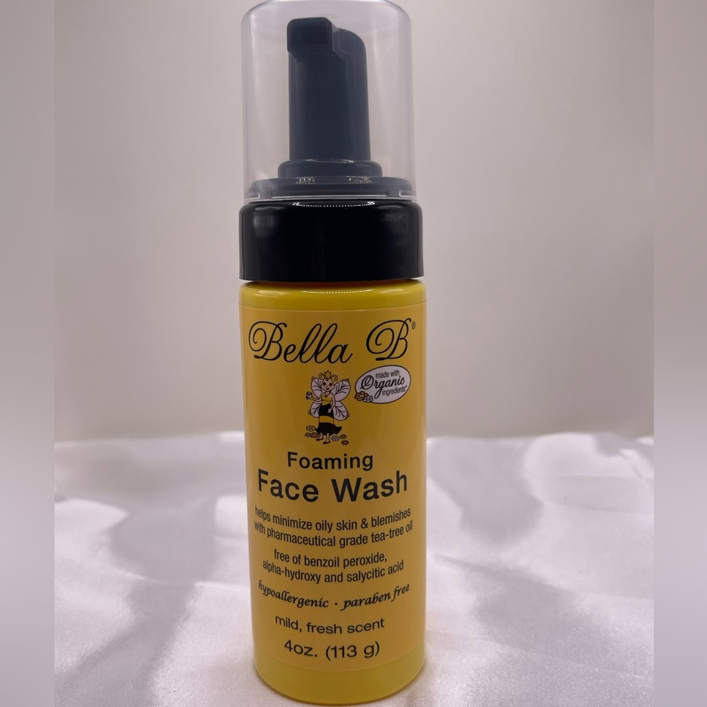 nwt foaming face wash